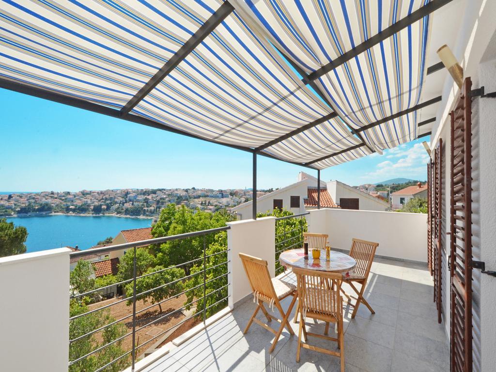 Sea View Apartment Trogir Extérieur photo
